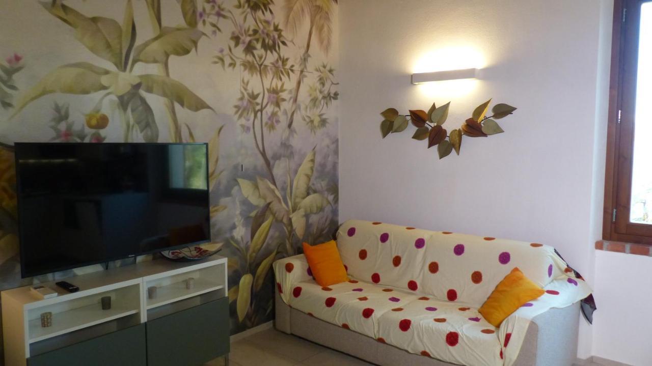 I Fiori Nel Golfo Di Baratti Apartment Exterior photo